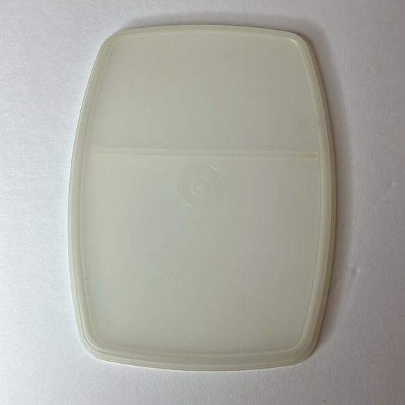 Tupperware Lunch Snack Side by Side Divider Container Tan 813-5 & 814-6 - Picture 5 of 11